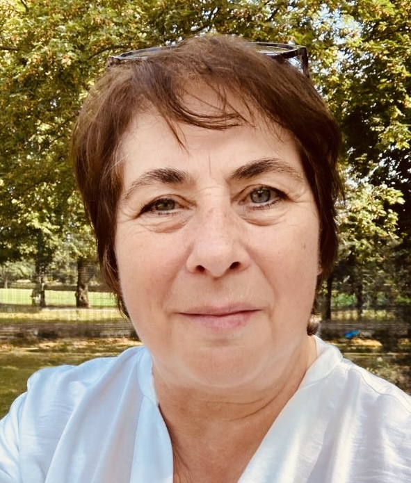 Beverley Jayne - Your Trusted House Sitter in Warwickshire